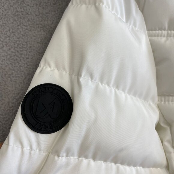 NWOT Nautica Women's M White Quilted Puffer Jacket With Faux Fur Hood - Picture 8 of 12